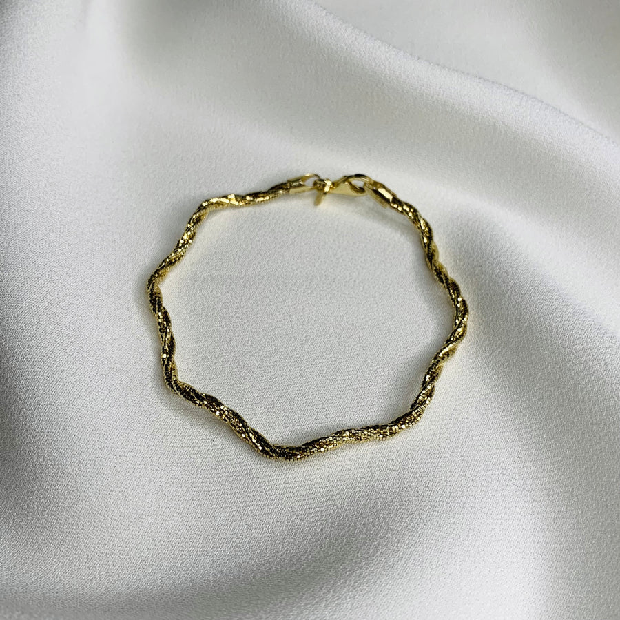 Wavy Bracelet in Gold